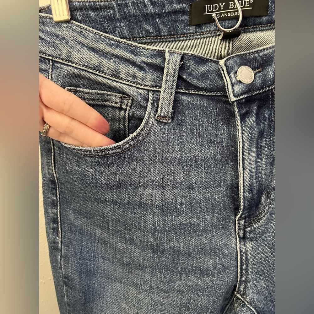 Judy Blue Mid Rise Demi Crop Bootcut Size 5 - Picture 5 of 10